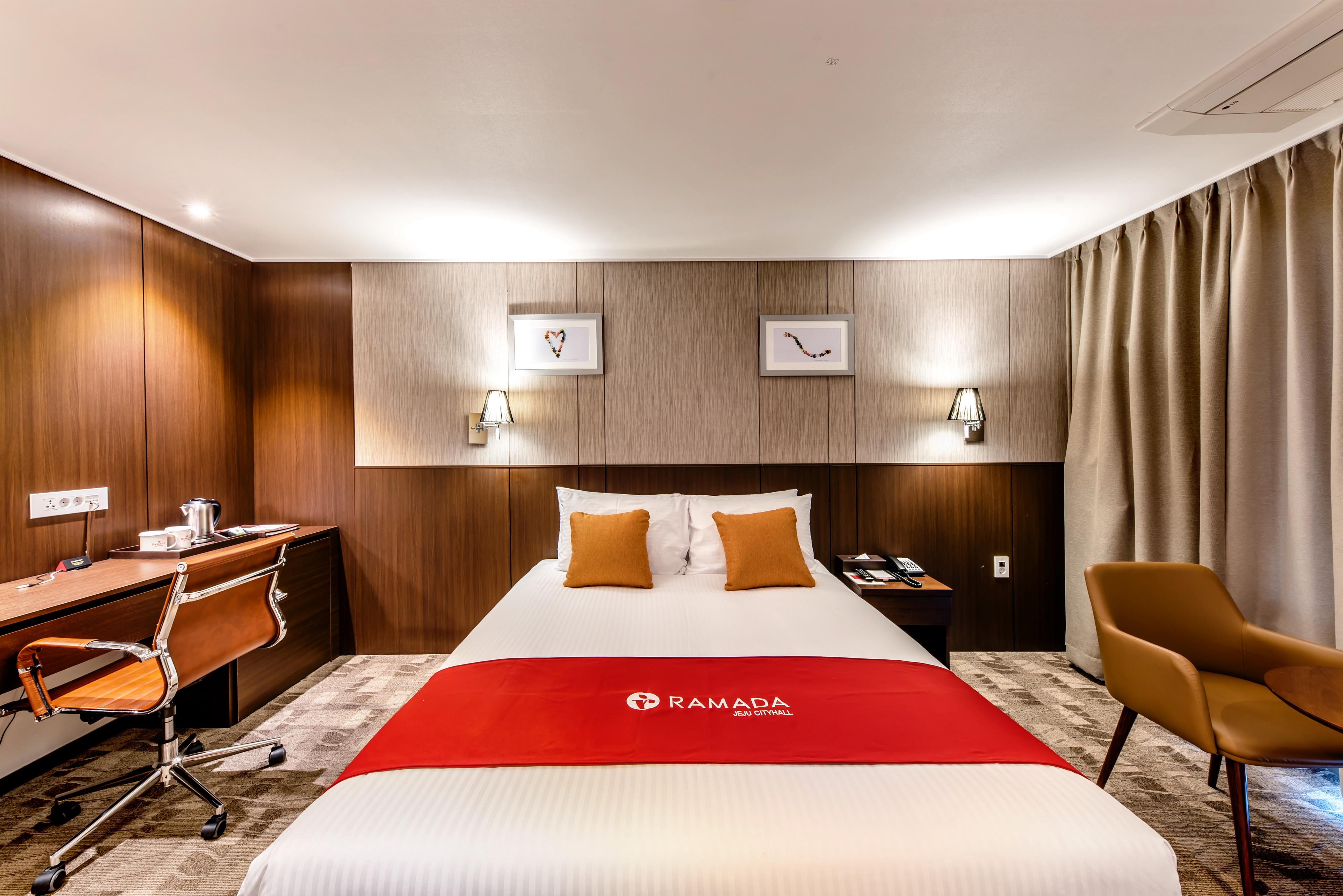 Ramada By Wyndham Jeju City Hall Zewnętrze zdjęcie