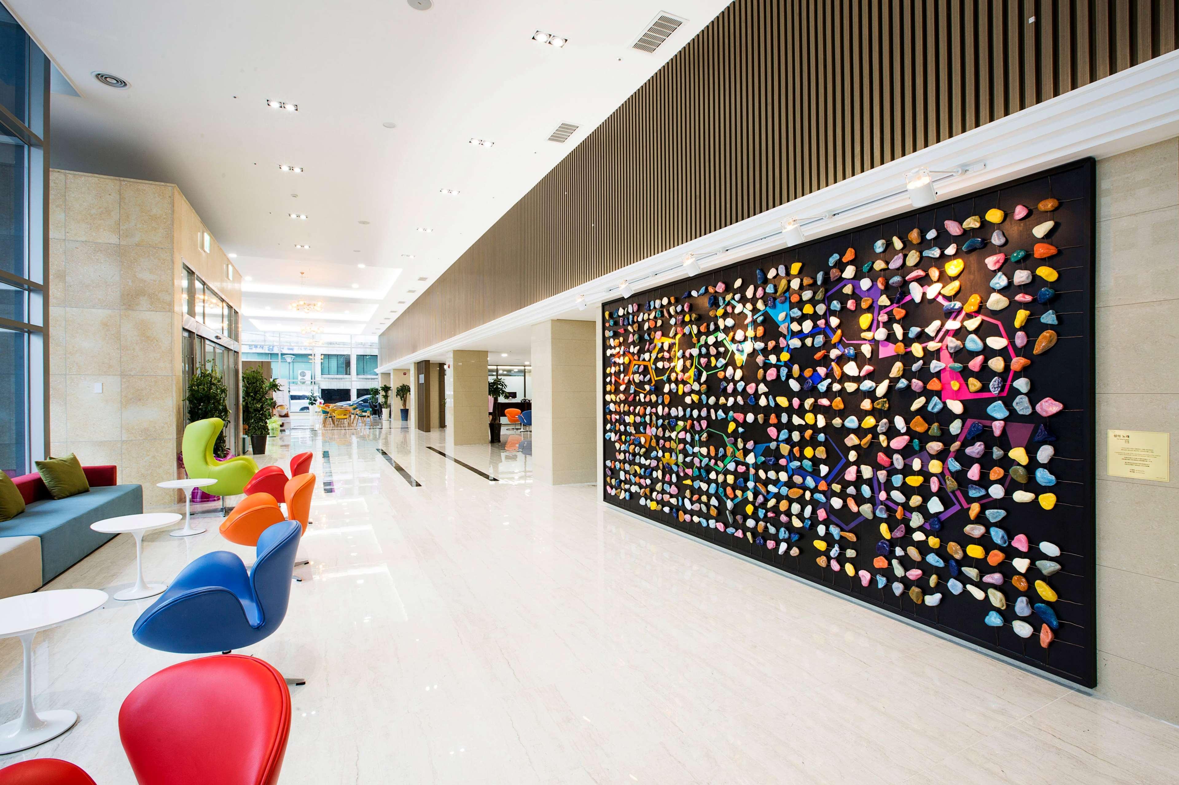 Ramada By Wyndham Jeju City Hall Zewnętrze zdjęcie