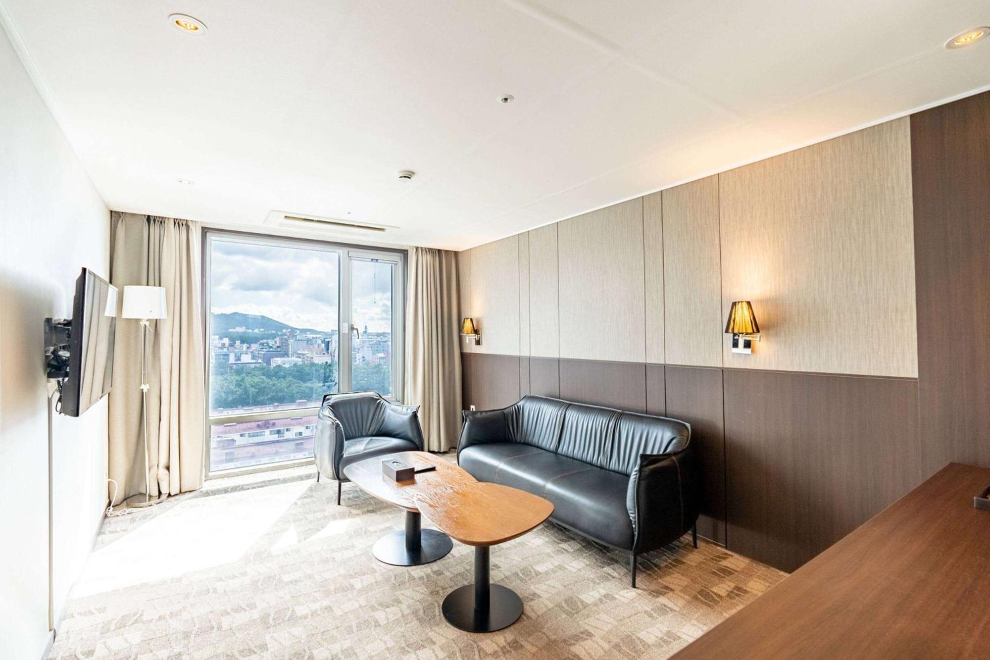 Ramada By Wyndham Jeju City Hall Zewnętrze zdjęcie