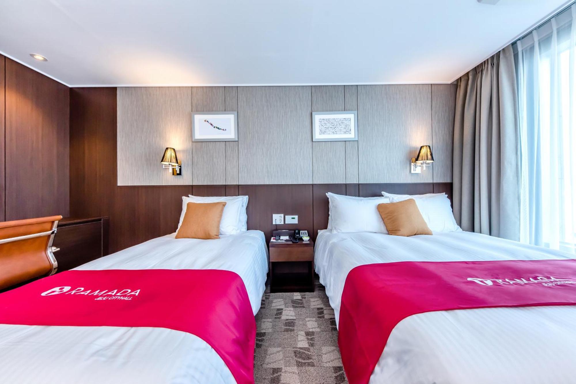 Ramada By Wyndham Jeju City Hall Zewnętrze zdjęcie